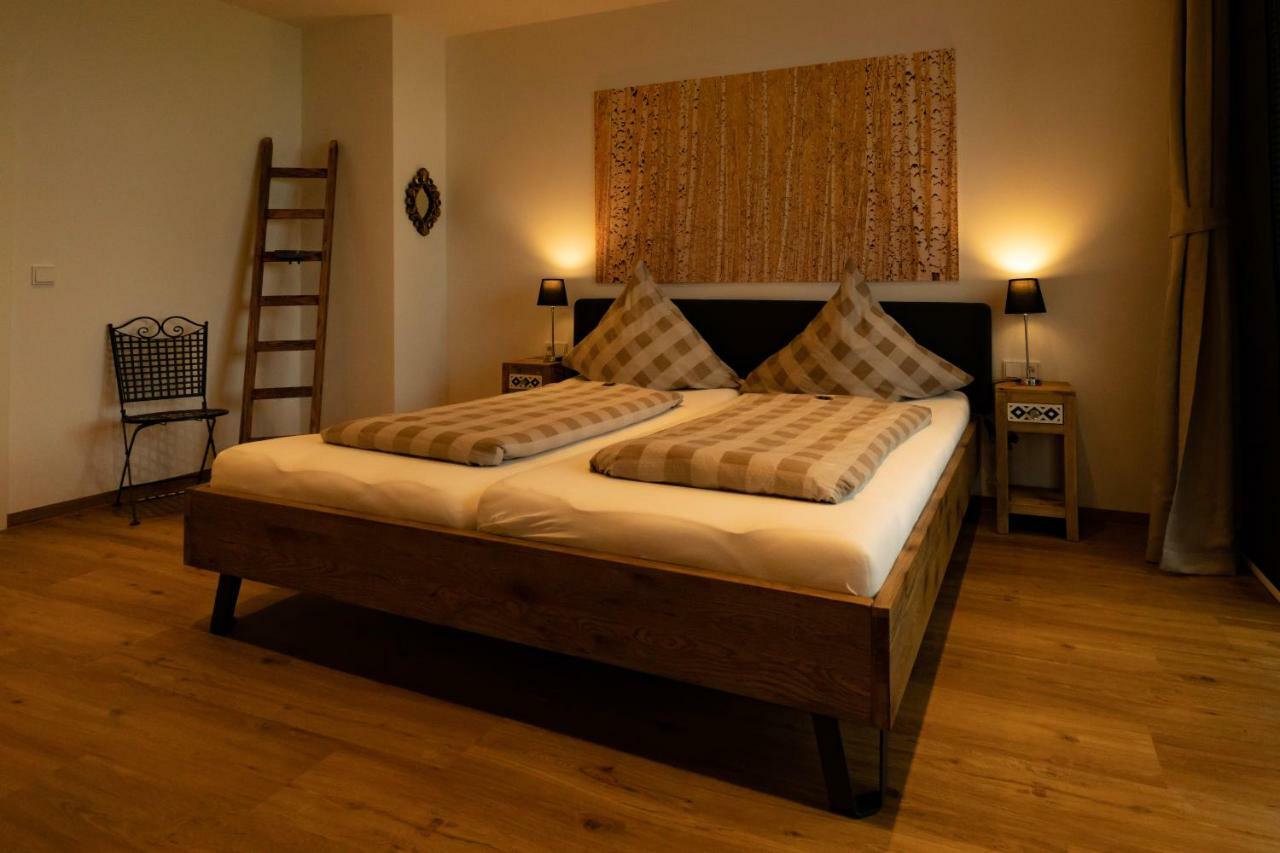 Old Town Apartment *